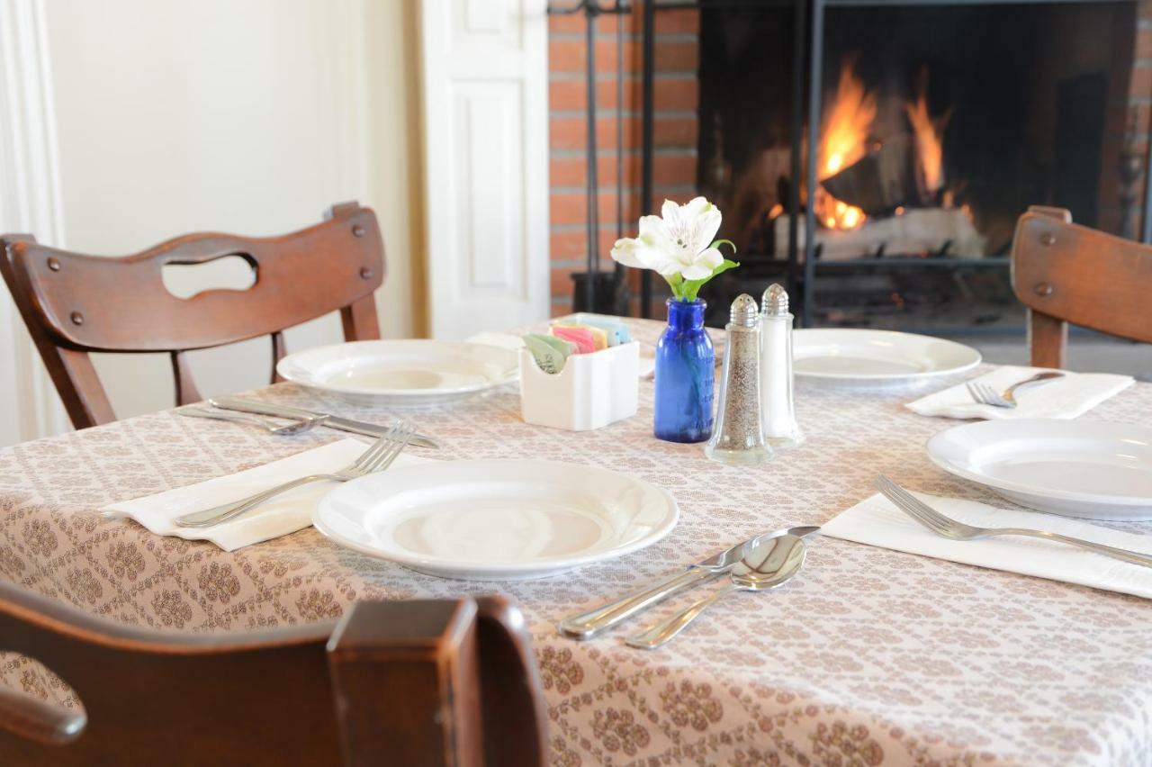 The Springwater Bed And Breakfast 사라토가 스프링스 외부 사진