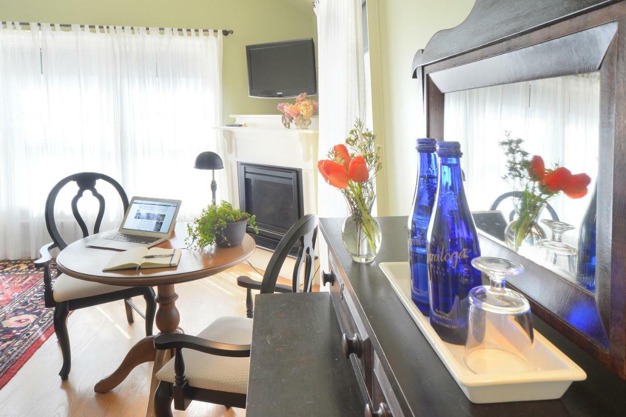 The Springwater Bed And Breakfast 사라토가 스프링스 외부 사진
