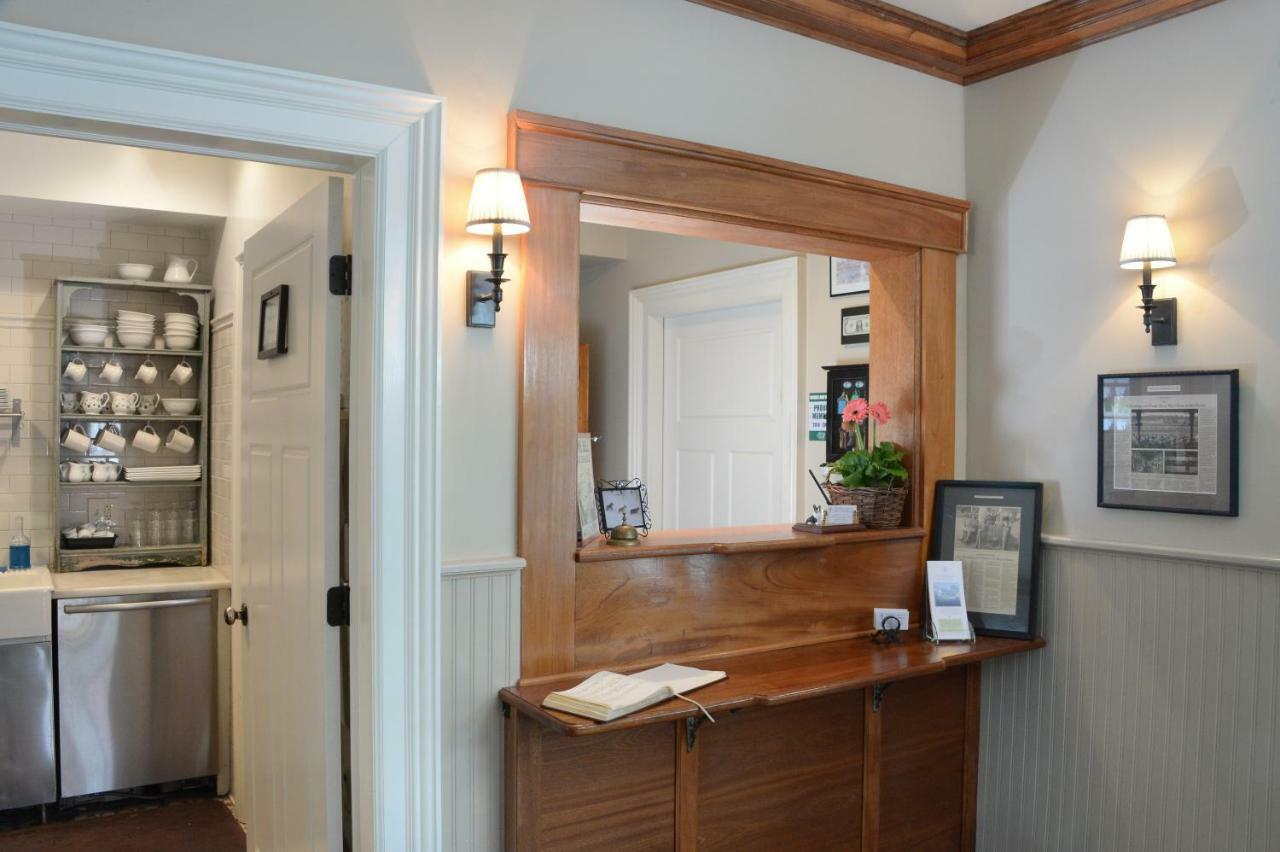 The Springwater Bed And Breakfast 사라토가 스프링스 외부 사진